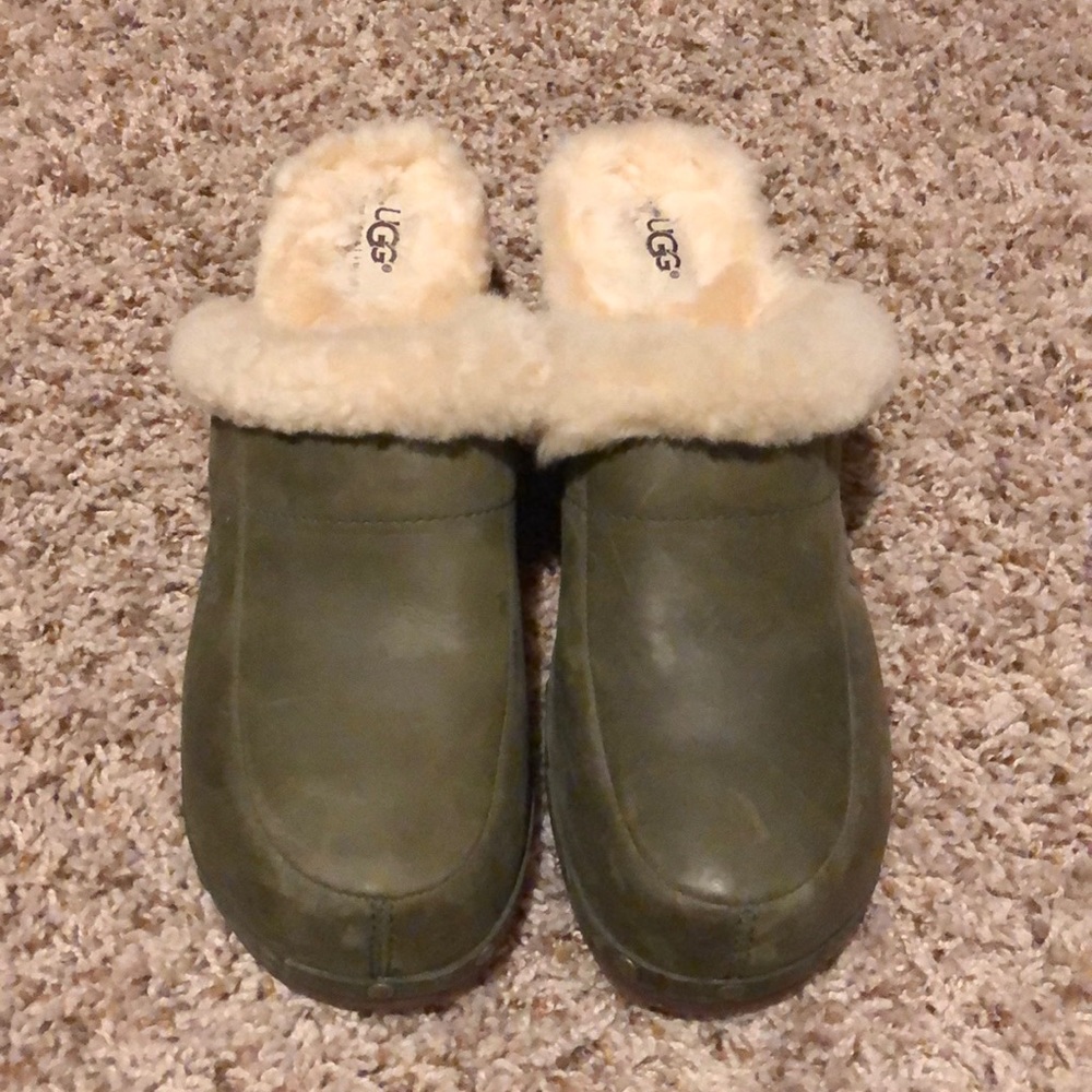 Like New Ugg Clogs. 9M